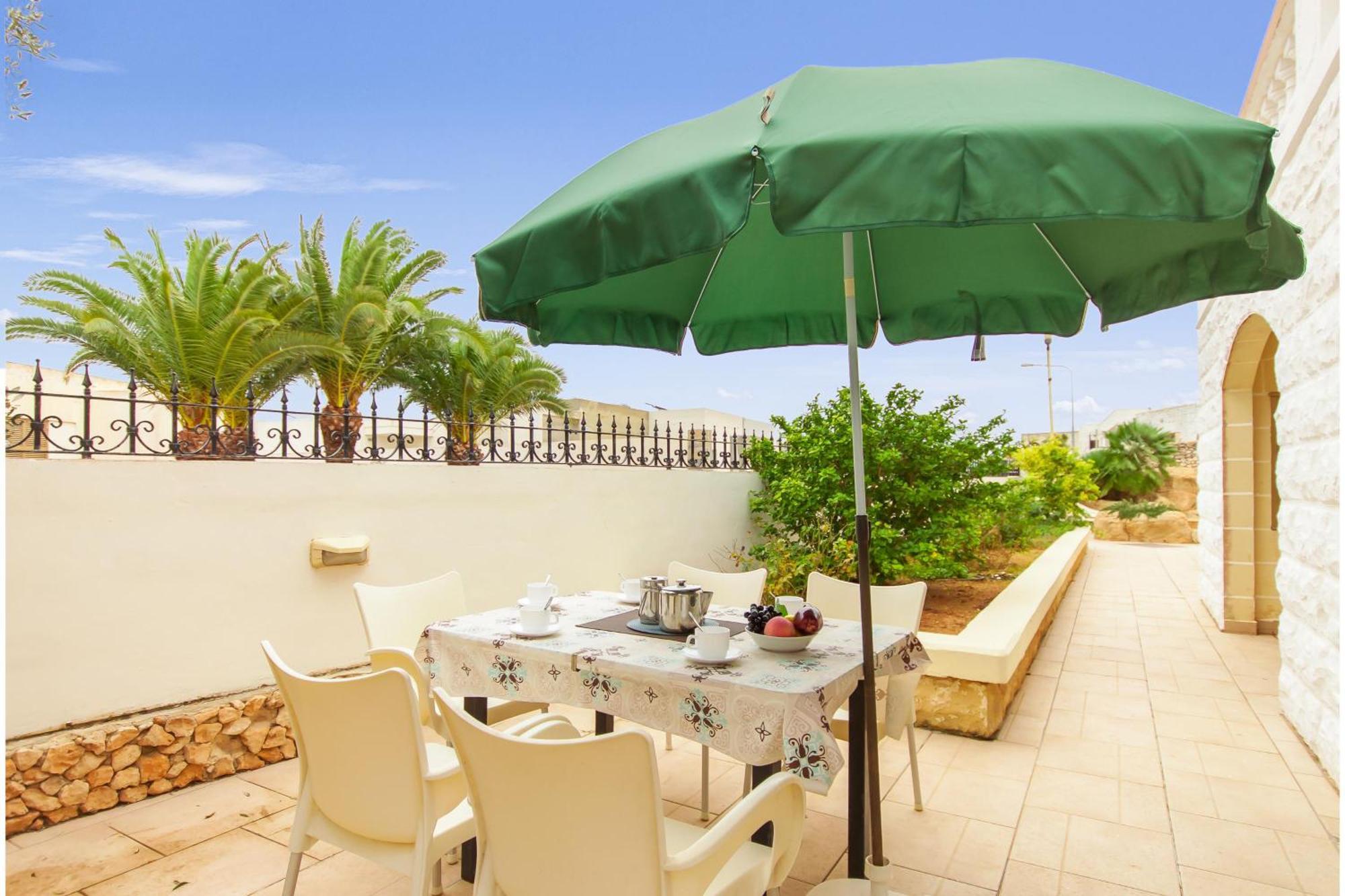 Villa & Pool Apartments In Mellieha Bay Extérieur photo