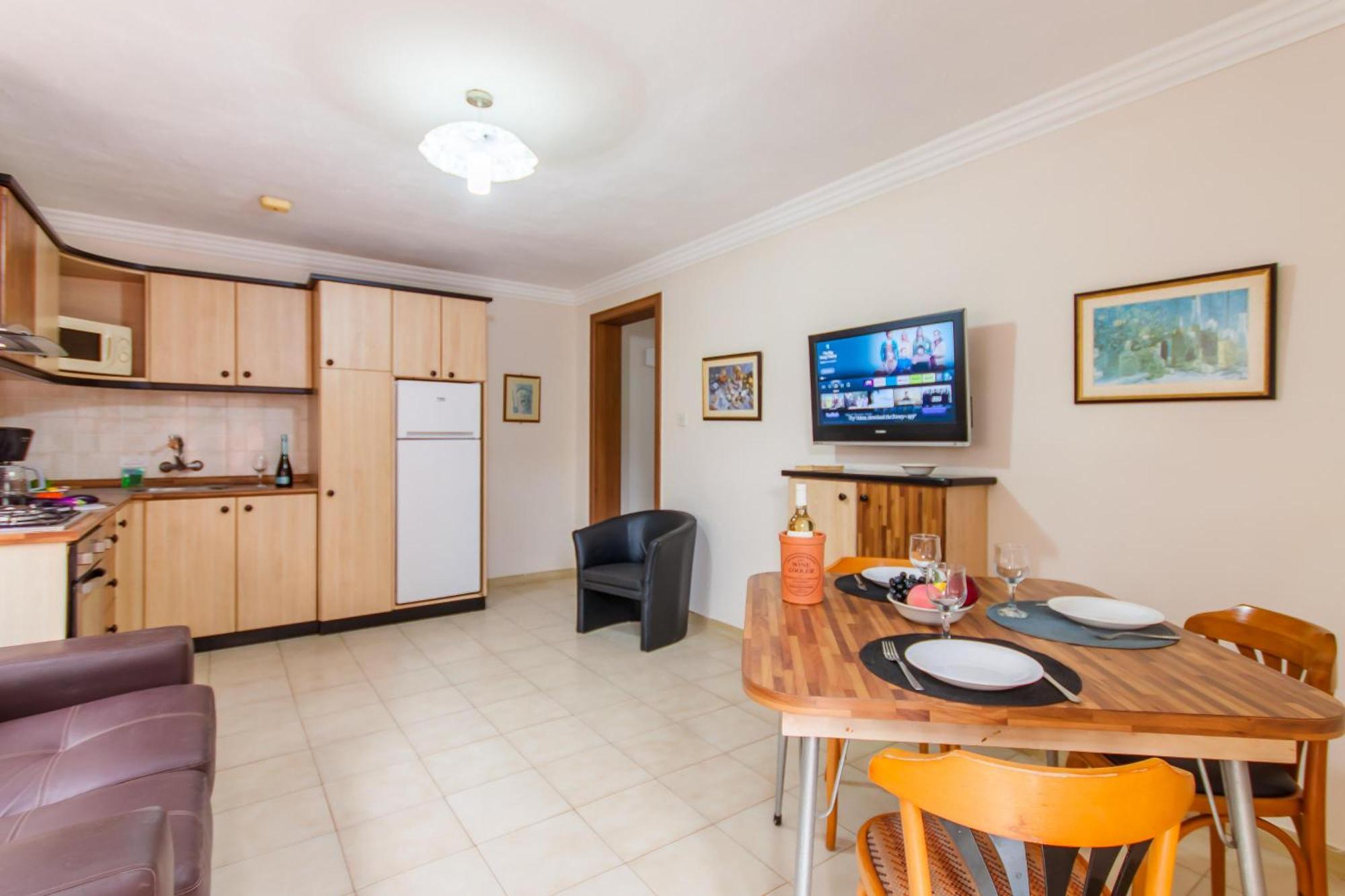 Villa & Pool Apartments In Mellieha Bay Extérieur photo