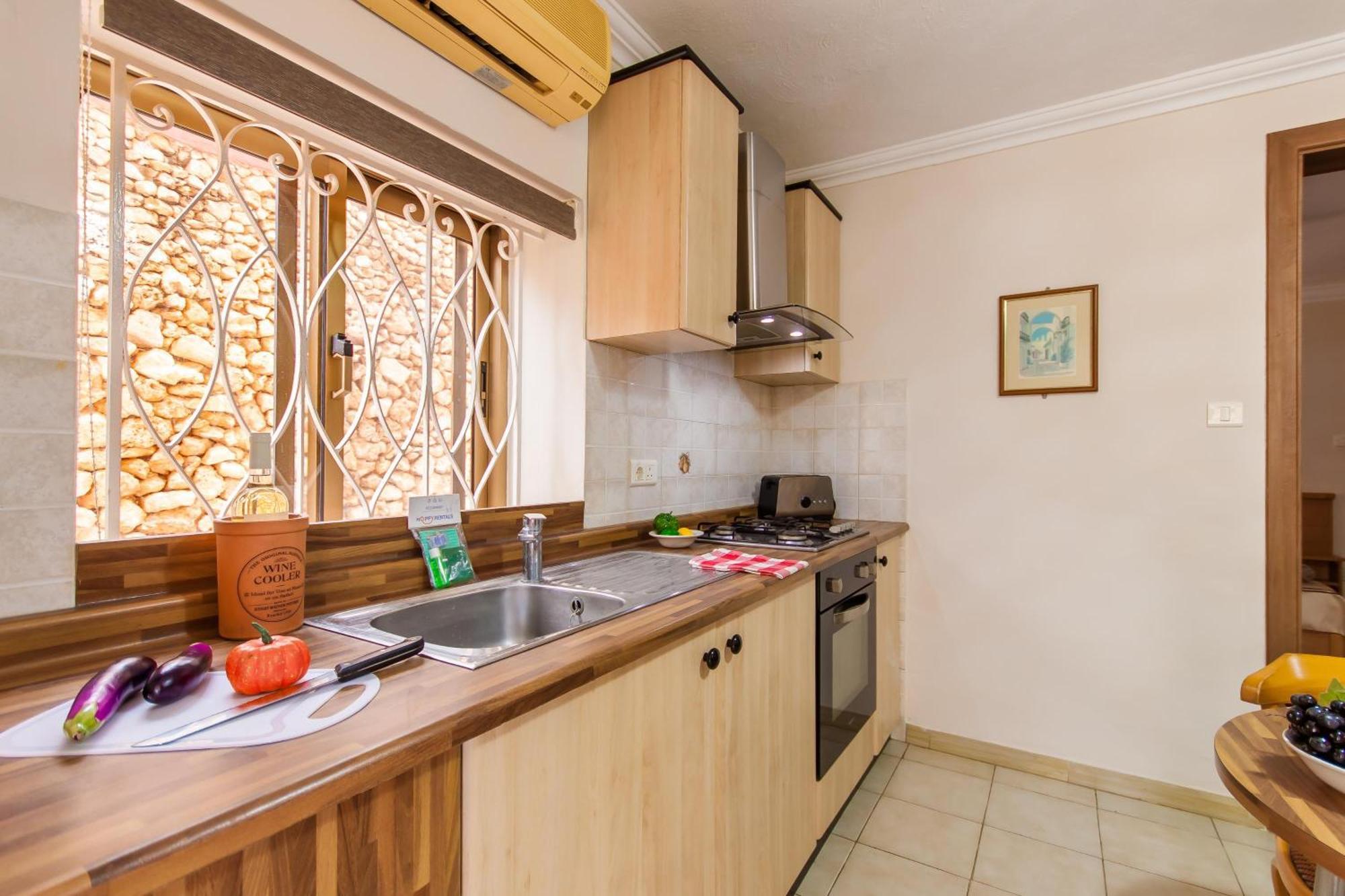 Villa & Pool Apartments In Mellieha Bay Extérieur photo