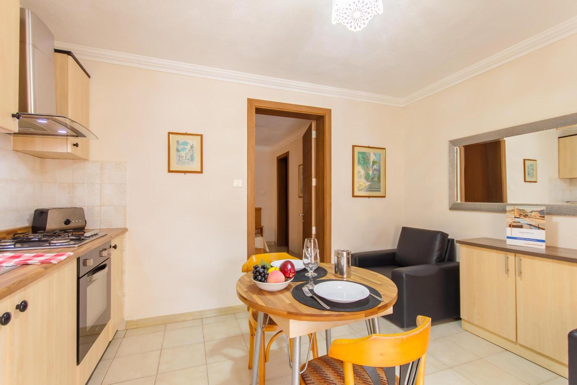 Villa & Pool Apartments In Mellieha Bay Extérieur photo