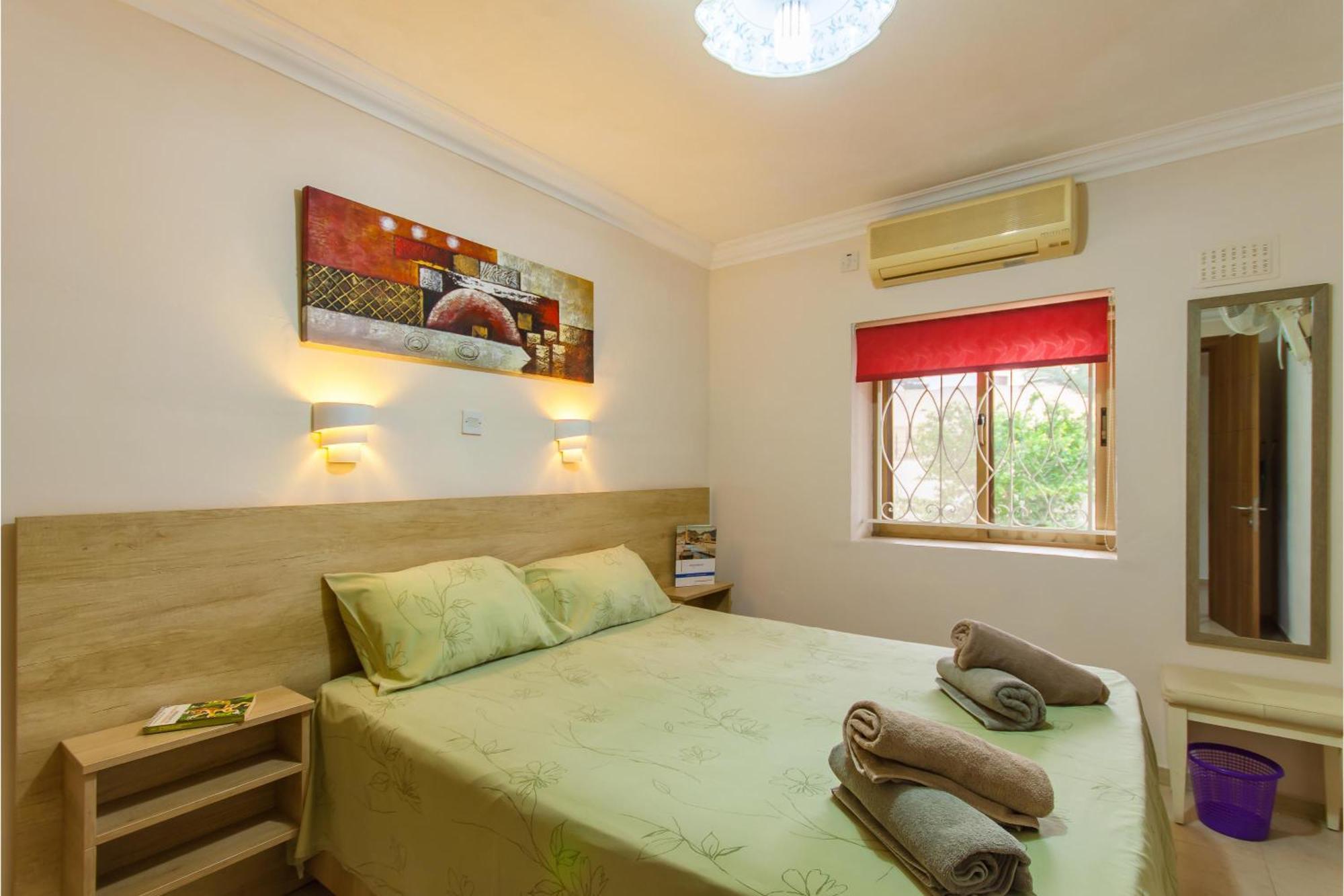 Villa & Pool Apartments In Mellieha Bay Extérieur photo
