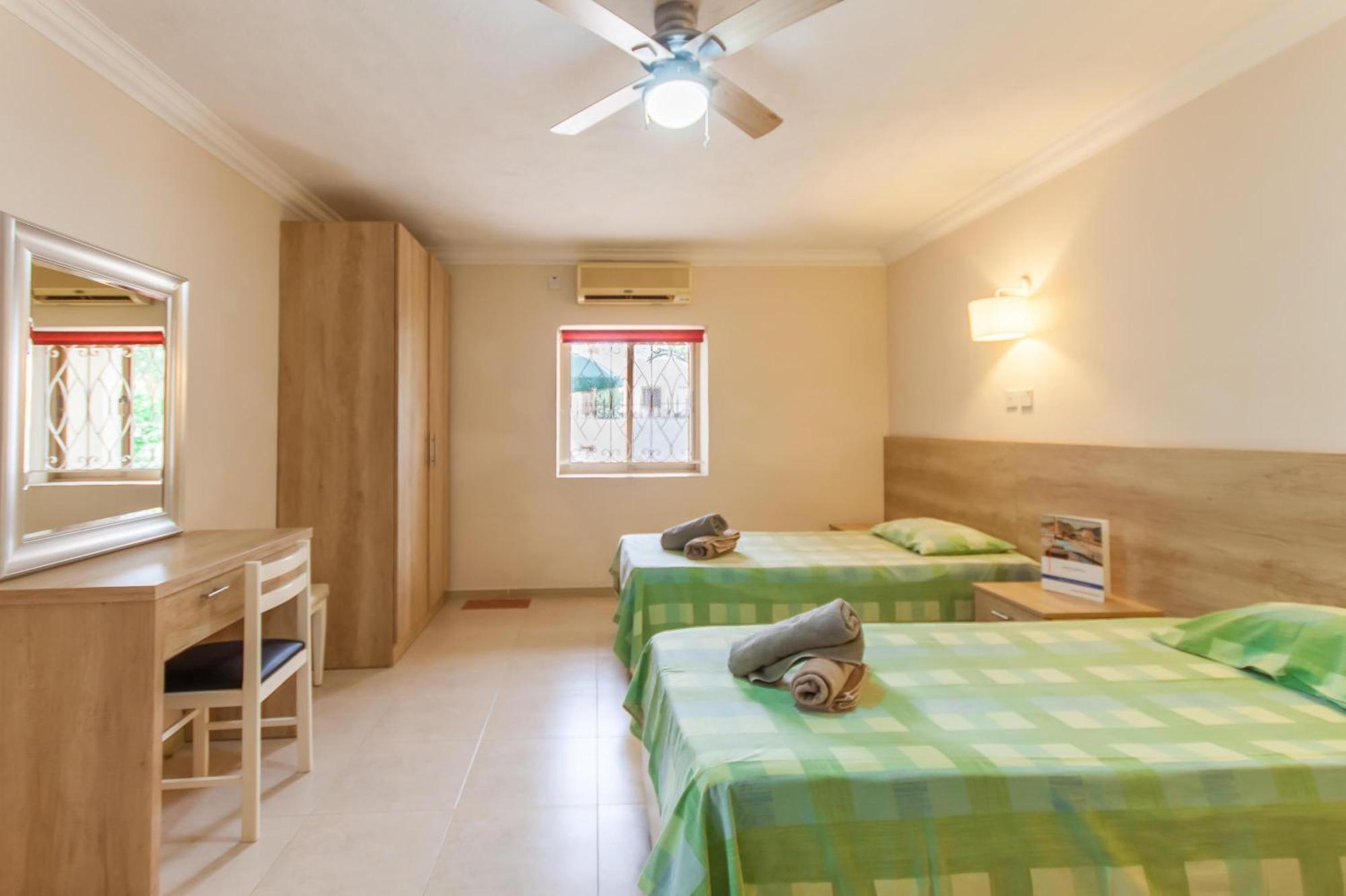 Villa & Pool Apartments In Mellieha Bay Extérieur photo