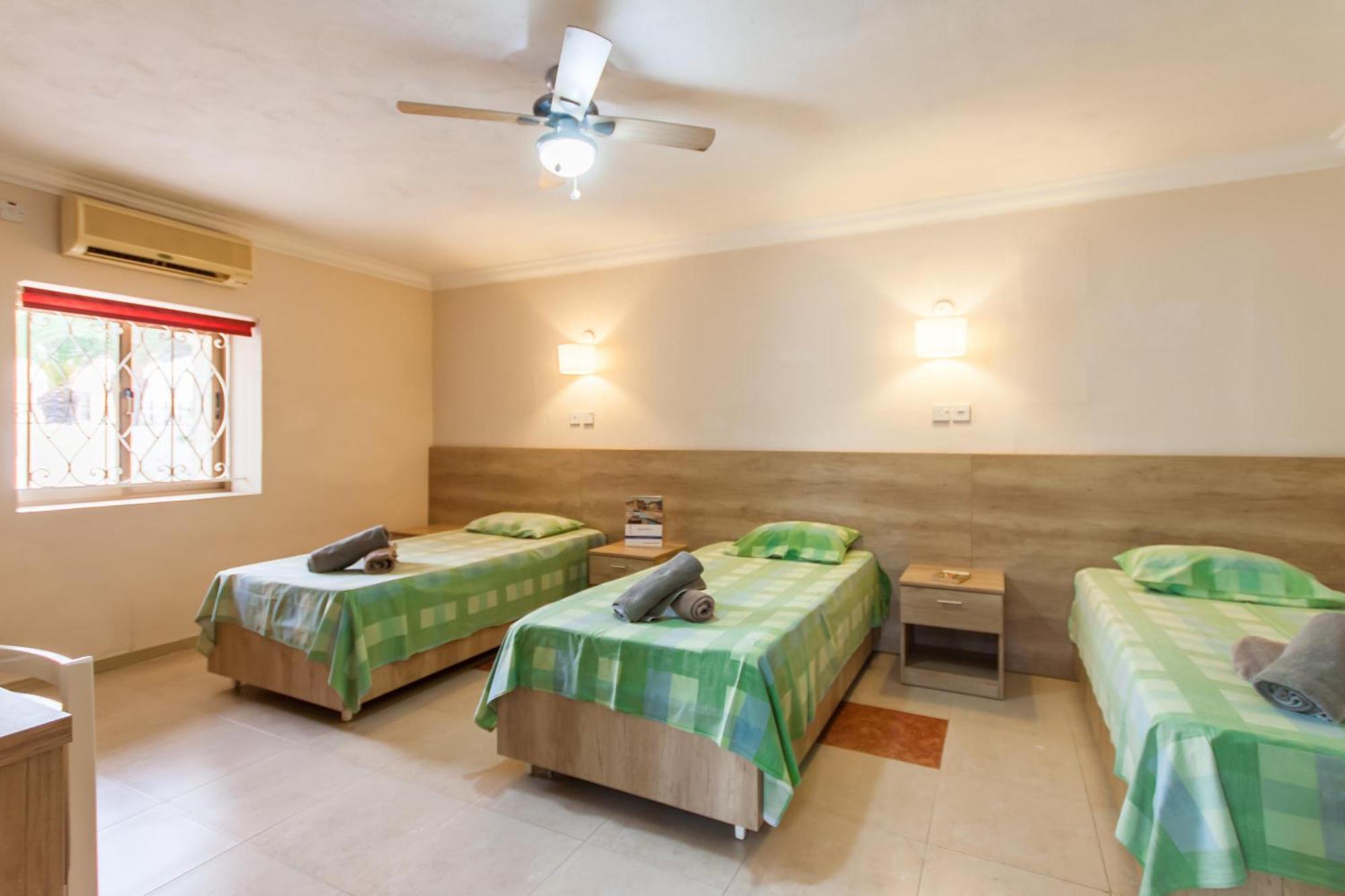 Villa & Pool Apartments In Mellieha Bay Extérieur photo