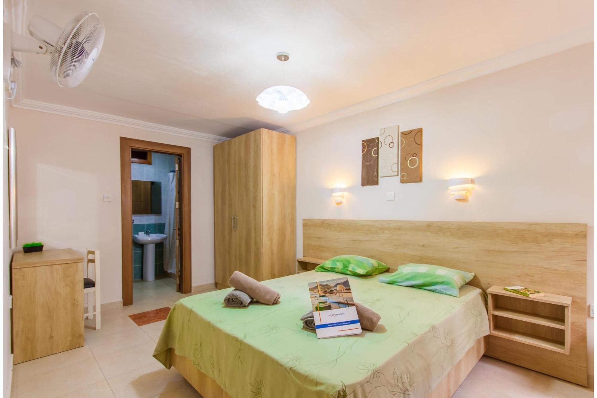 Villa & Pool Apartments In Mellieha Bay Extérieur photo