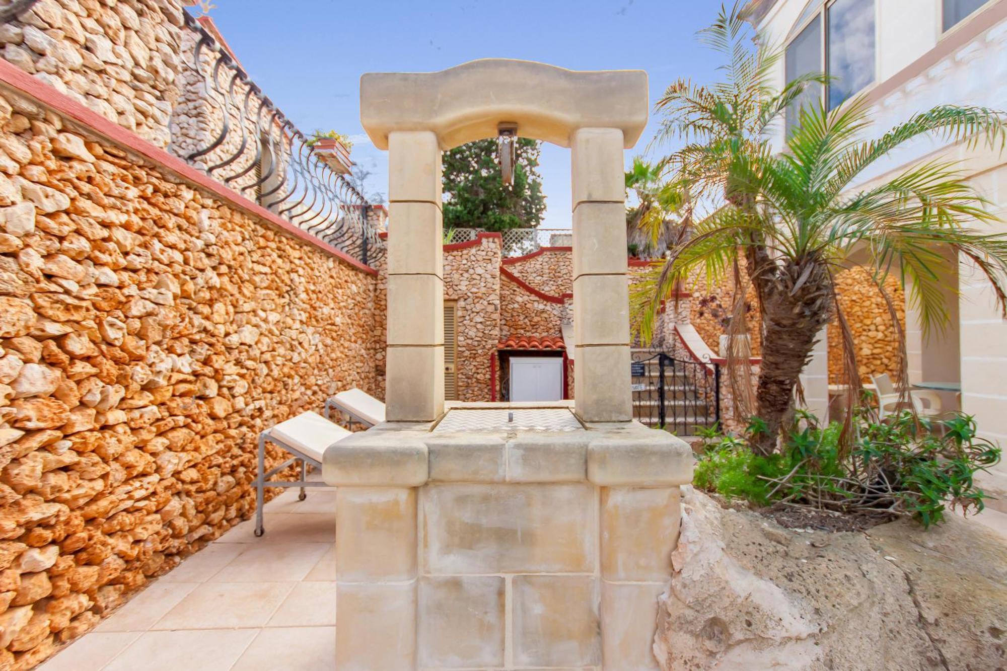 Villa & Pool Apartments In Mellieha Bay Extérieur photo
